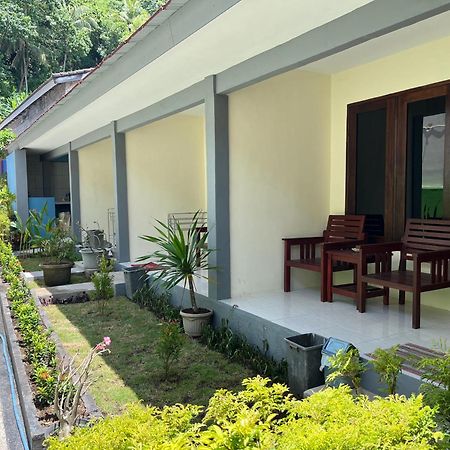 Family Garden Homestay Senggigi Eksteriør bilde