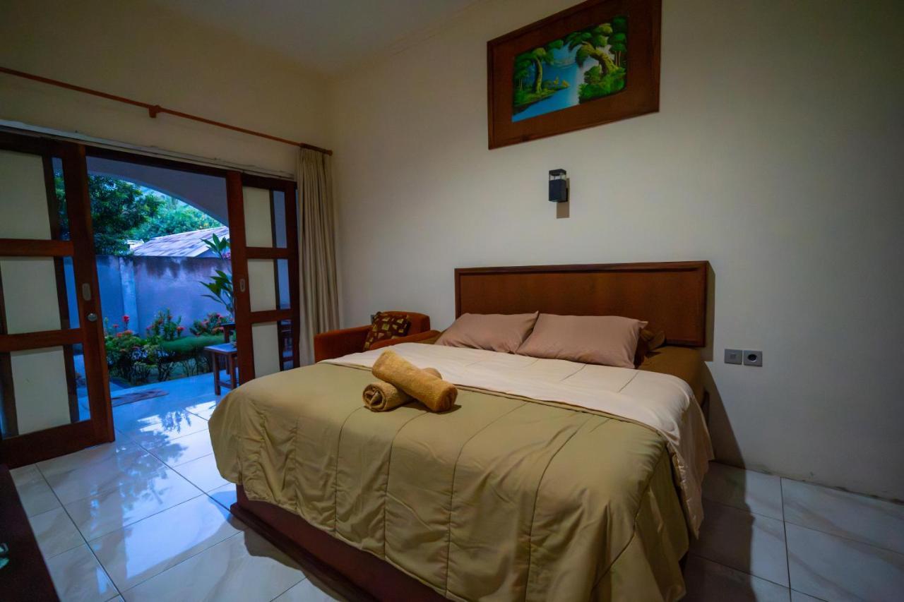 Family Garden Homestay Senggigi Eksteriør bilde
