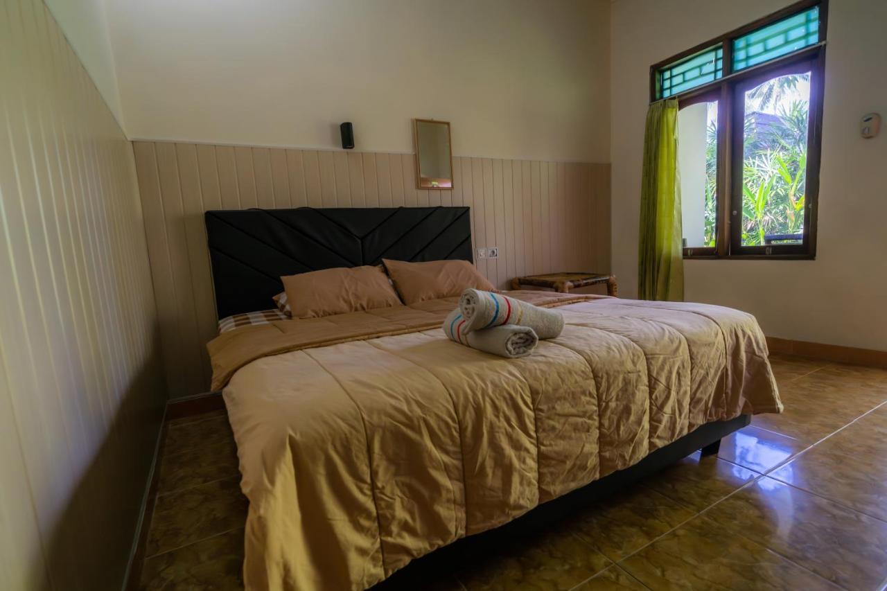 Family Garden Homestay Senggigi Eksteriør bilde