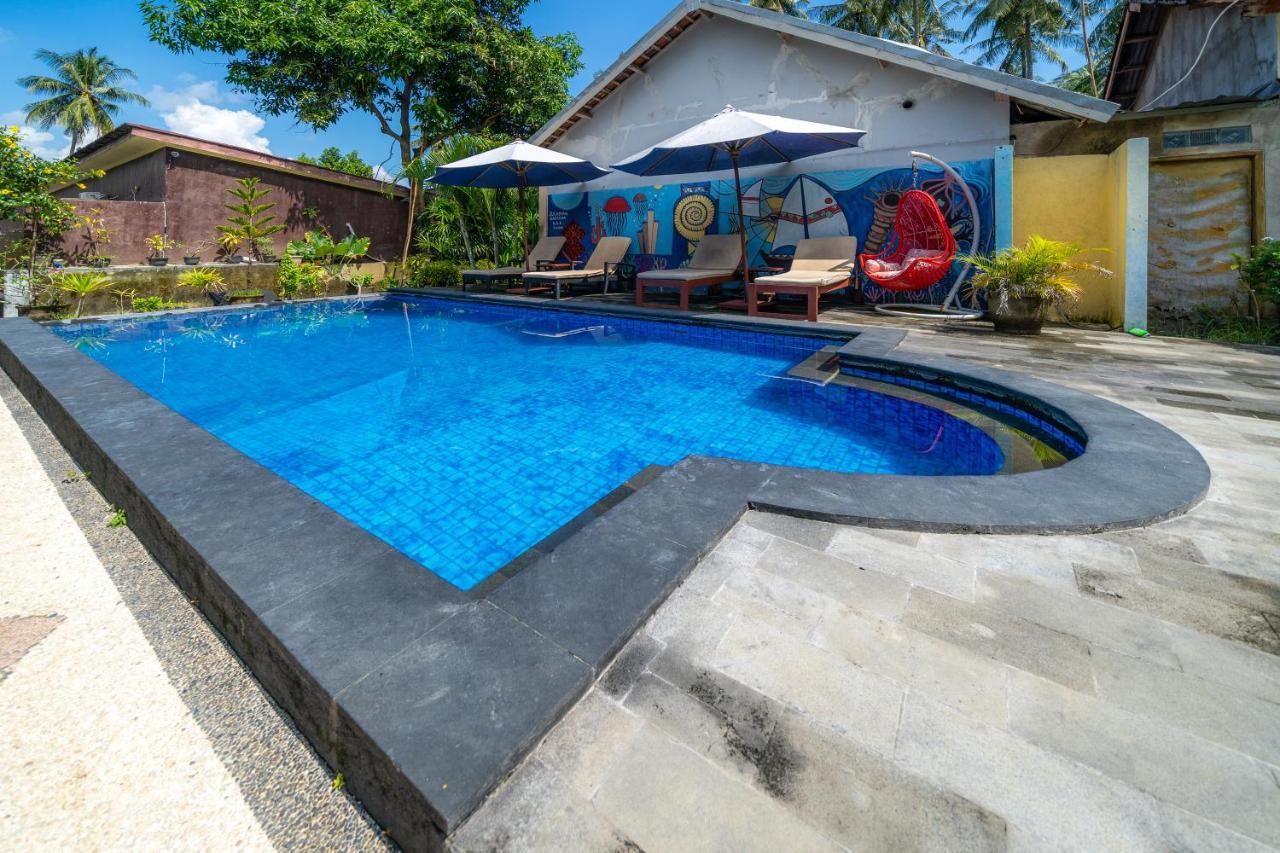 Family Garden Homestay Senggigi Eksteriør bilde