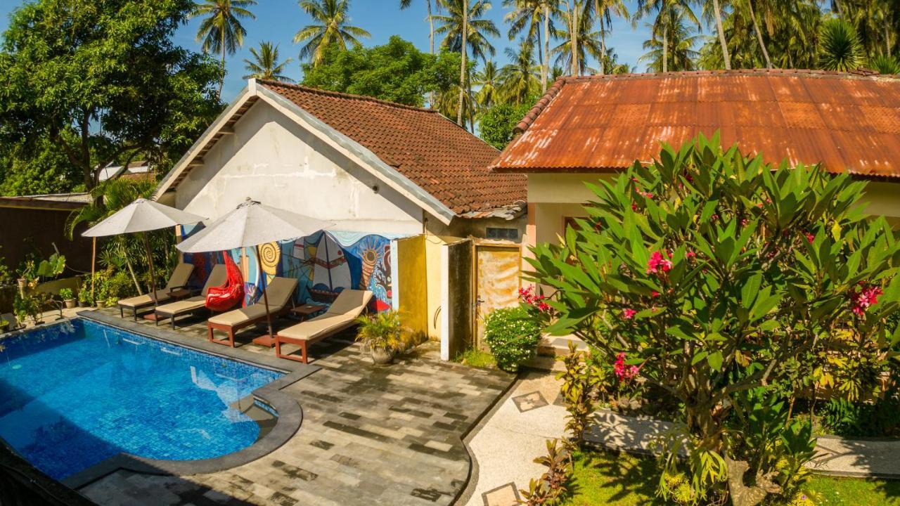 Family Garden Homestay Senggigi Eksteriør bilde