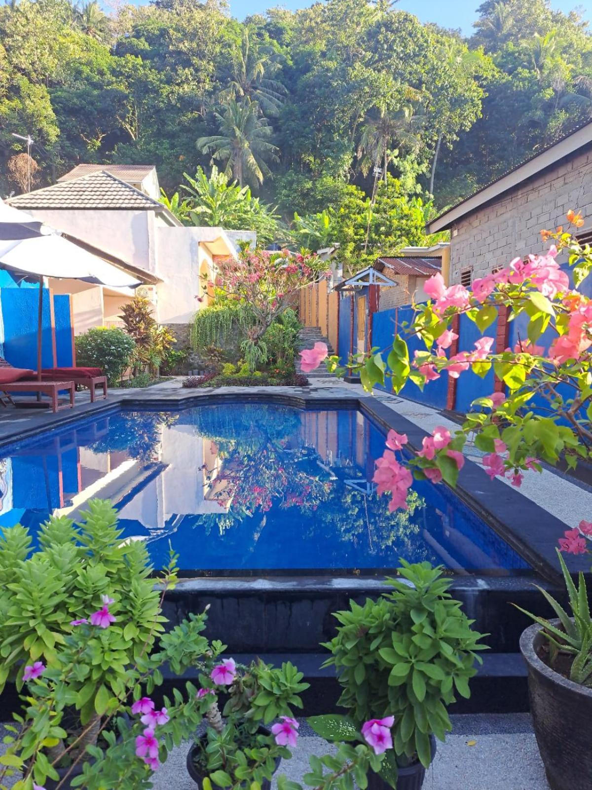 Family Garden Homestay Senggigi Eksteriør bilde