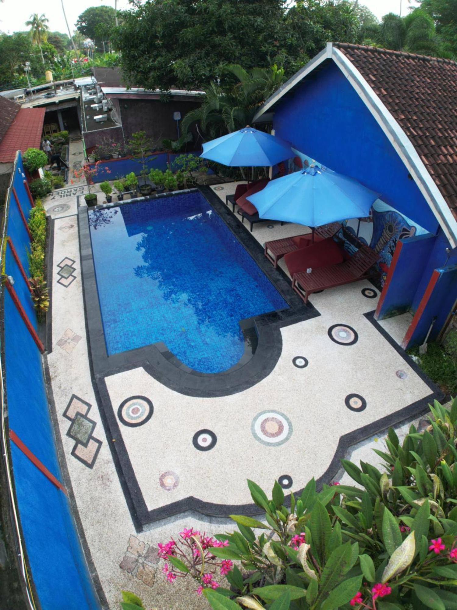 Family Garden Homestay Senggigi Eksteriør bilde