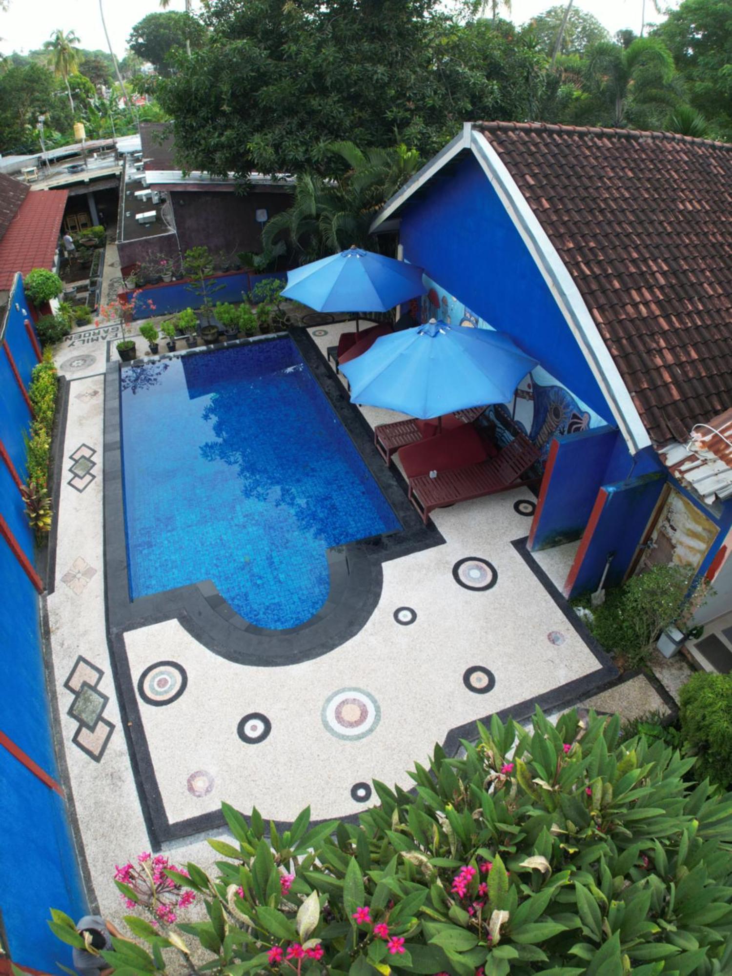 Family Garden Homestay Senggigi Eksteriør bilde